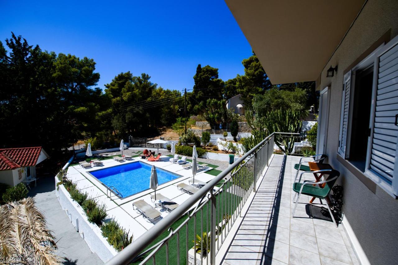 Pessada Bay Studios And Apartments Pesádha 외부 사진