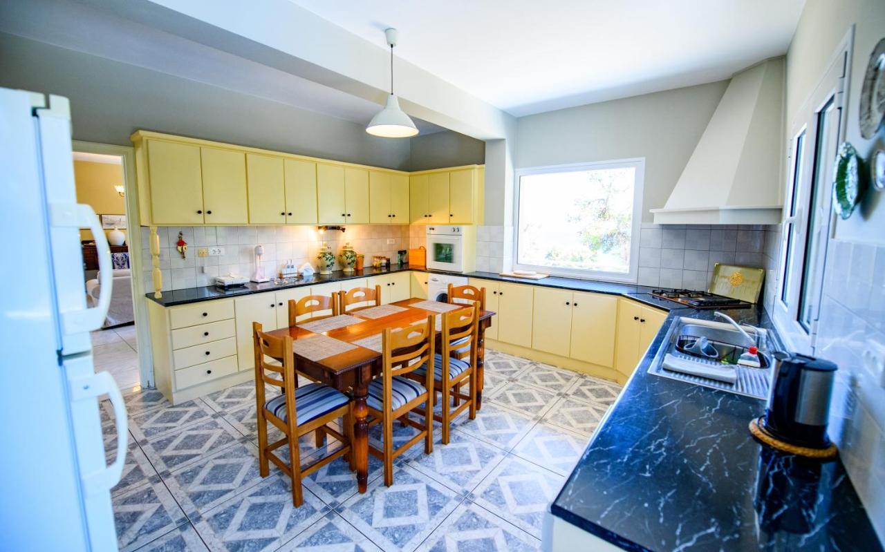 Pessada Bay Studios And Apartments Pesádha 외부 사진