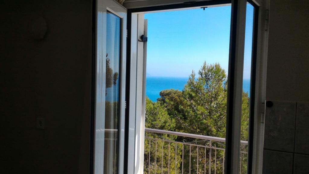 Pessada Bay Studios And Apartments Pesádha 외부 사진
